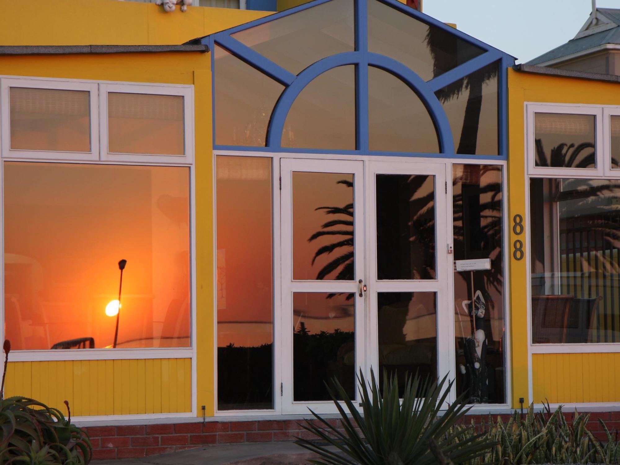 וואלביס ביי Lagoon Lodge מראה חיצוני תמונה
